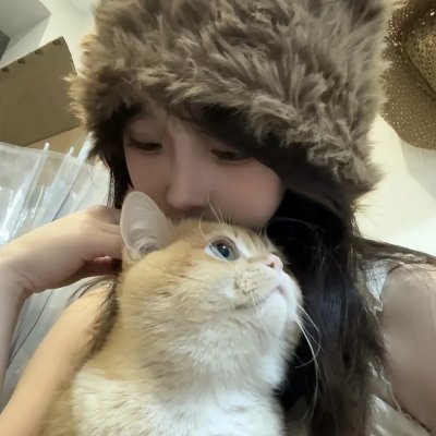 伏狮艶后